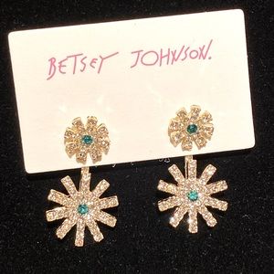 NWT 2pc Betsey Johnson green/clear post earrings